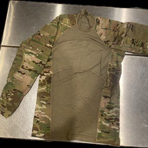 USGI MASSIF ARMY Combat Shirt Men's Small in Scorpion (Multicam)